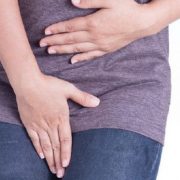 انواع ترشحات مهبلی در زنان و درمان ترشحات غیر طبیعی